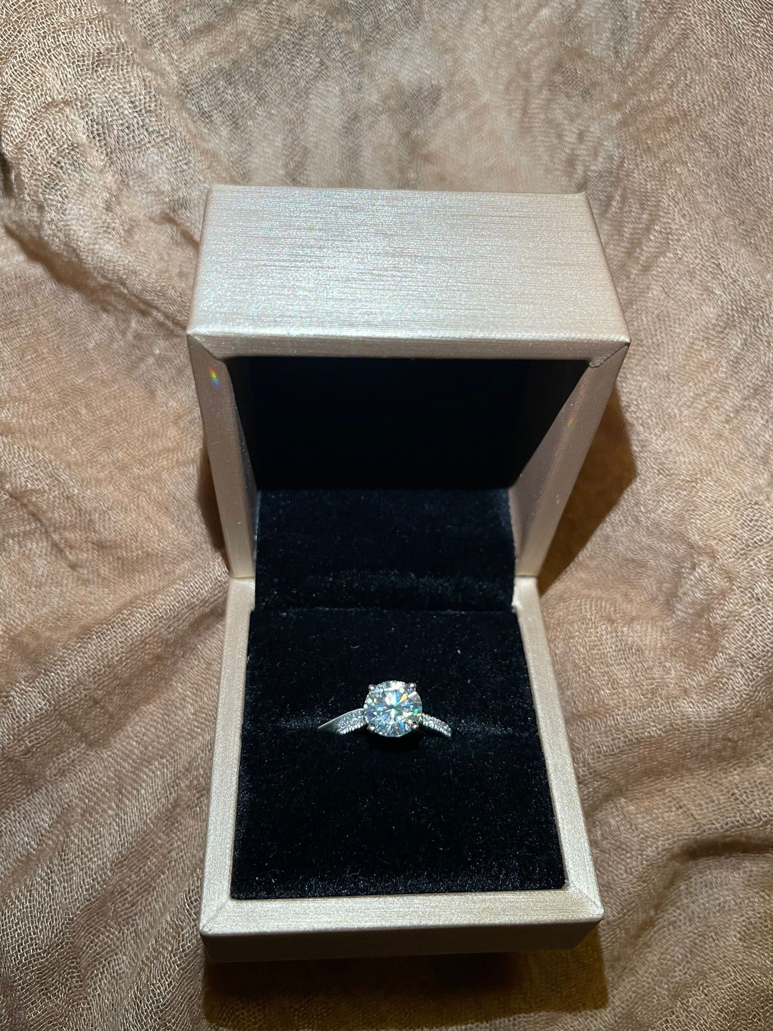 18k White Gold, 2.9ct Natural Moissanite With 18 Natural Supporting diamonds