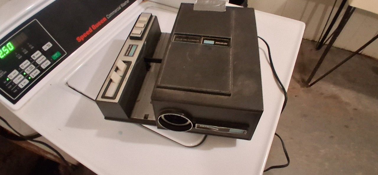Keystone Slide Projector 880 Working Condition