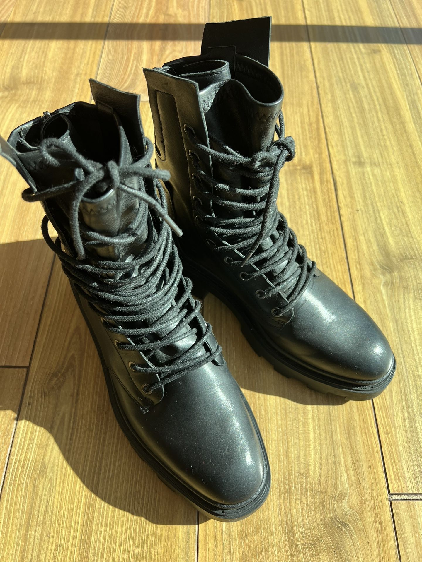 ASH Leather boots size 40