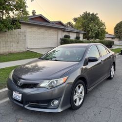 2014 Toyota Camry SE