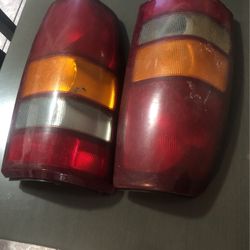 2000 GMC Sierra Tail Lights
