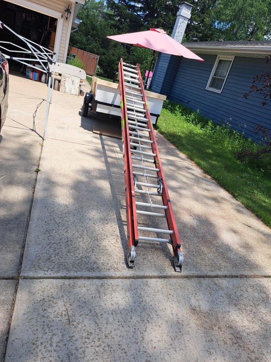32 Foot Ladder