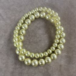 Women’s Green Pearlesque Beaded Bracelet Set 