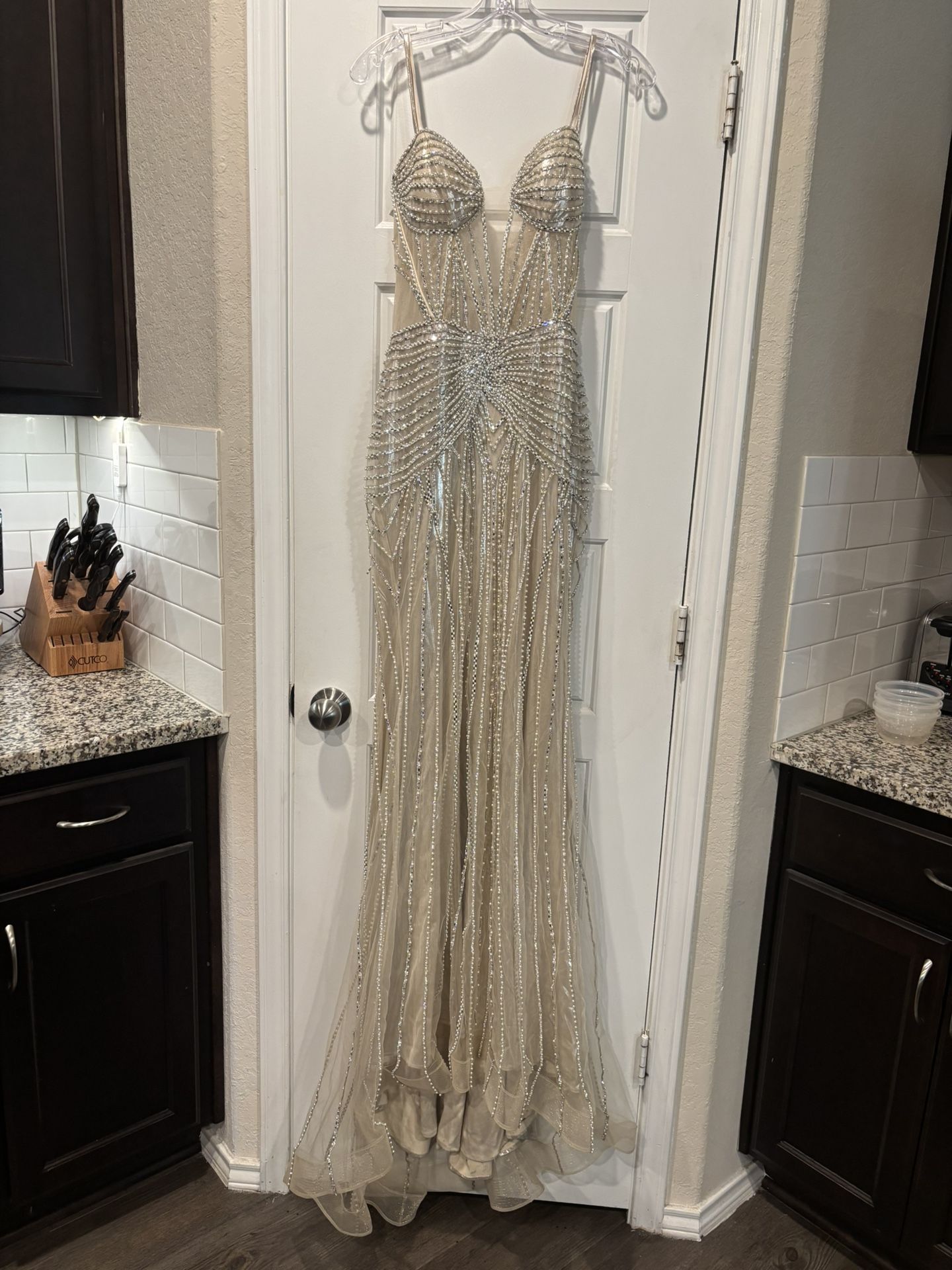 Ladivine By Cinderella Beaded Formal Dress - www.rajagirimanappuram.com