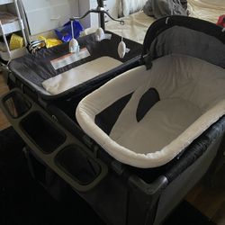 Baby Play Pin/bassinet/changing Station