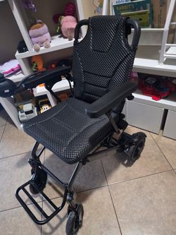 Electric wheelchair