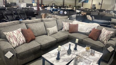 Sectional 96x125