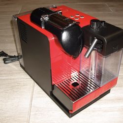 Delonghi Nespresso Espresso Maker 