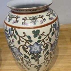 Rare Vintage Chinese  Porcelain  Vase Impressed And Enameled  Hard Find