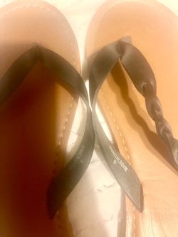 Black strap sandles size 8