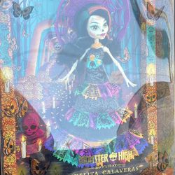Monster High Howliday Skelita Calavera 