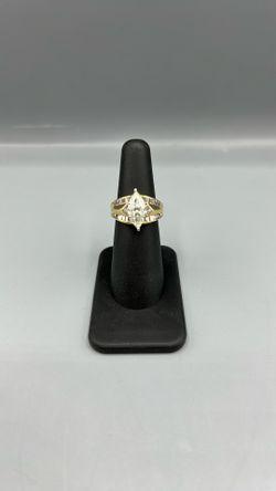 18kyg Ladies Ring