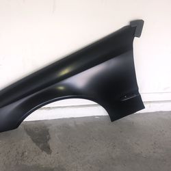 Mercedes Benz E(contact info removed).2011 Left Front Fender