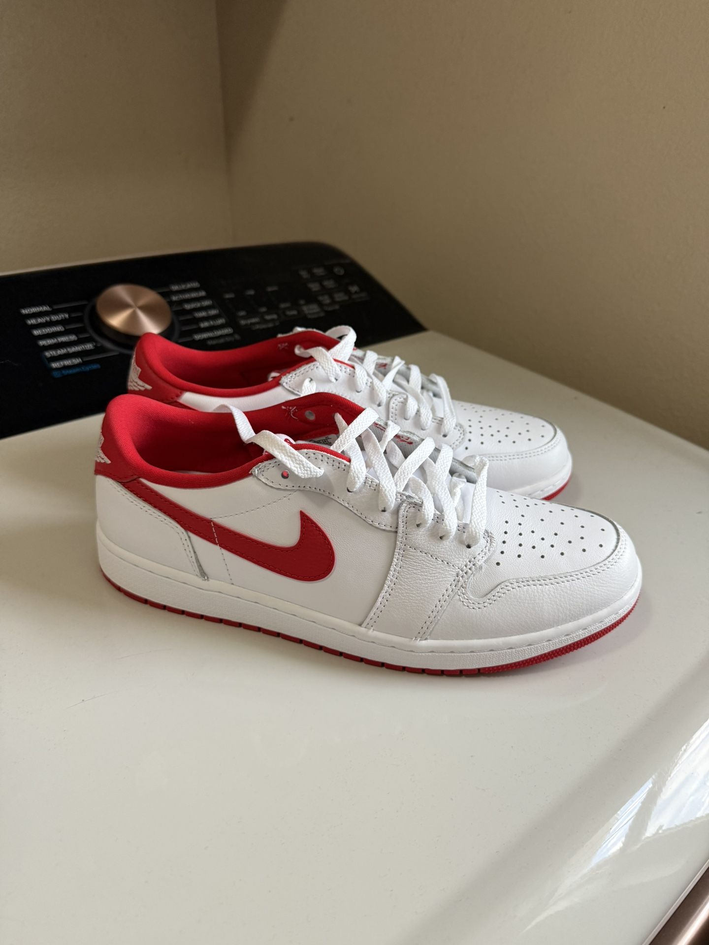 air jordan 1 retro low OG university red - www.rajagirimanappuram.com