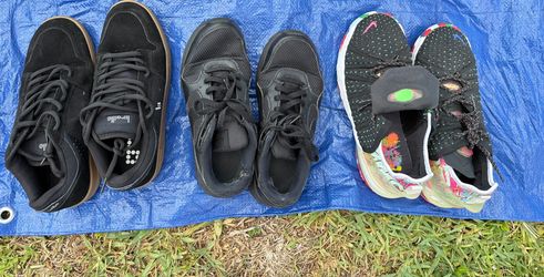 Kids shoes size 7Y
