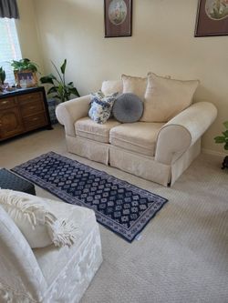 Loveseat 100