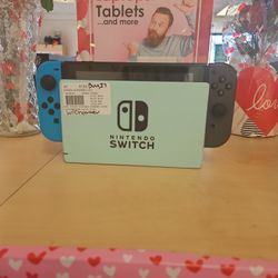 Nintendo Switch 