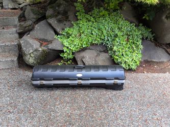 SKB black golf bag carrier