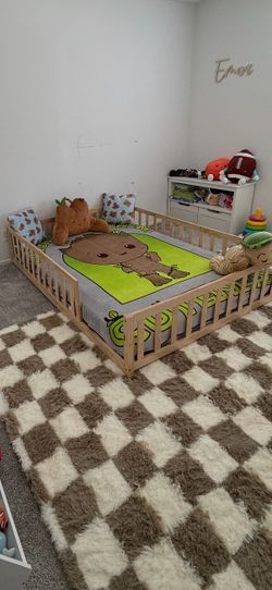 Full size floor bed