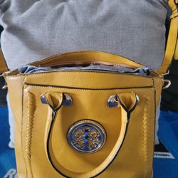 Beautiful Large Tote  With Strap