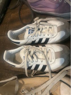 Girl shoes