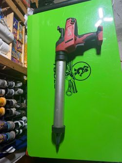 Milwaukee Cordless Caulk Gun Tool Only  *Looking for Trades*