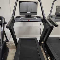 FULLERTON - 2025 model Nordictrack X24 Treadmill (40% incline) - 2300$ -