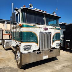 1975 352 CABOVER 