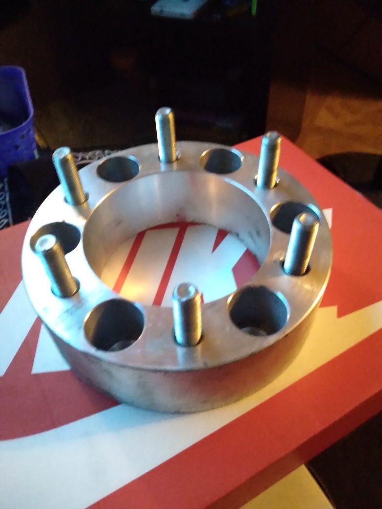 Rim adapters for 5 lug Toyota 2 are 1" and 2 are 2 "