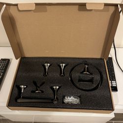 ESTATE SELL EVERYTHING MUST GO! Bathroom Towel tissue Holder 