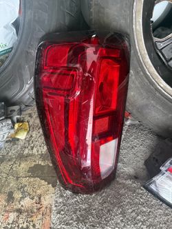 GMC Sierra left tailight OEM Halogen 2025