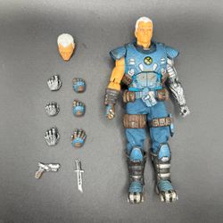 Mezco One 12 Cable X-men Deluxe 6” Action Figure (Light Up)