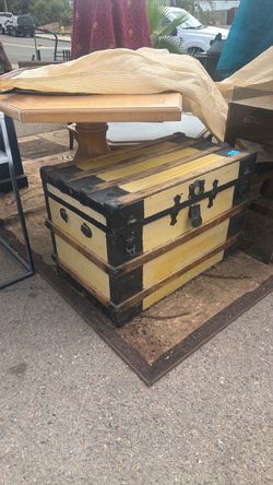 Antique trunk $25