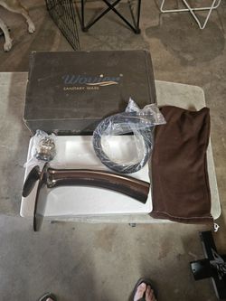 Bathroom water faucet