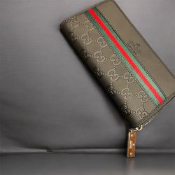 Gucci wallet girls