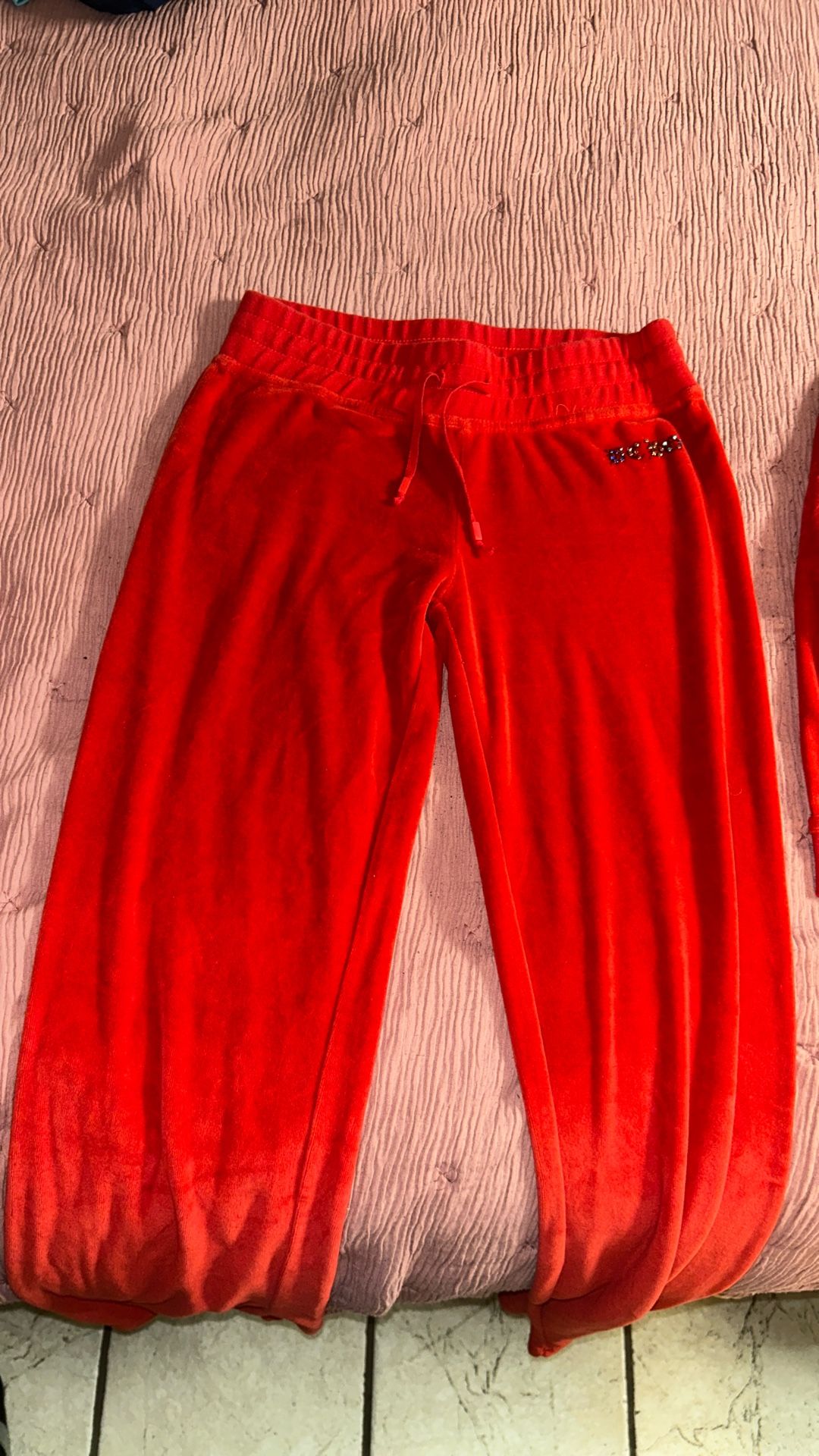 Selling sweatpants sweatshirt