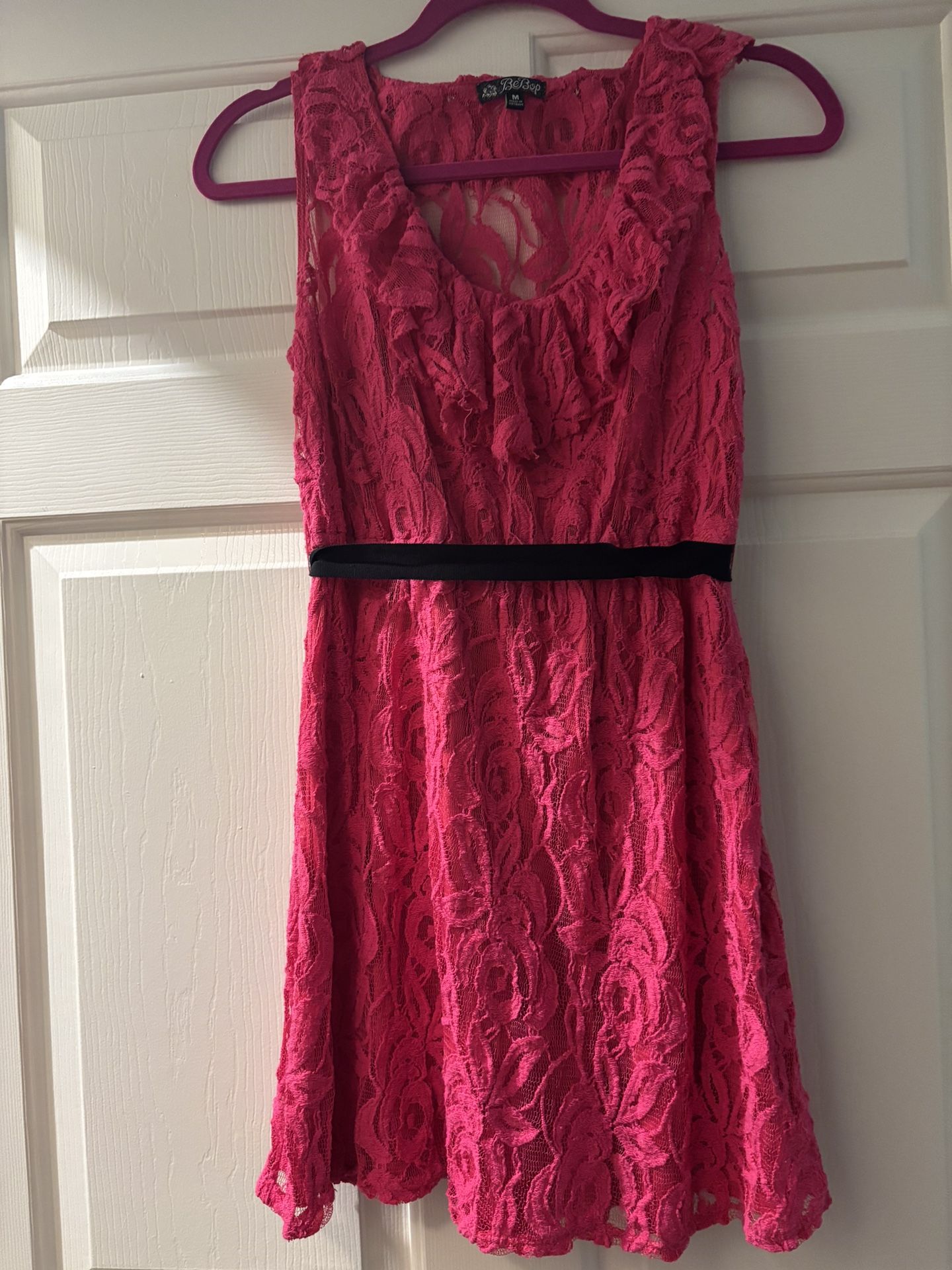 Lot Of Six Women’s 3 Dresses 3 Tops Multicolored Size Medium