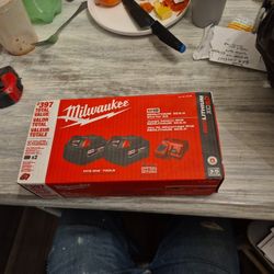 M18 Milwaukee 5.0ah Batteries And Charger, Cargador Y Baterias 5.0 Ah