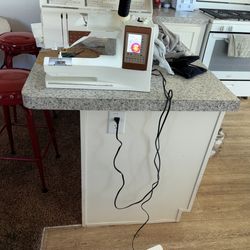 Husqvarna Viking Topaz 50 Embroidery Machine