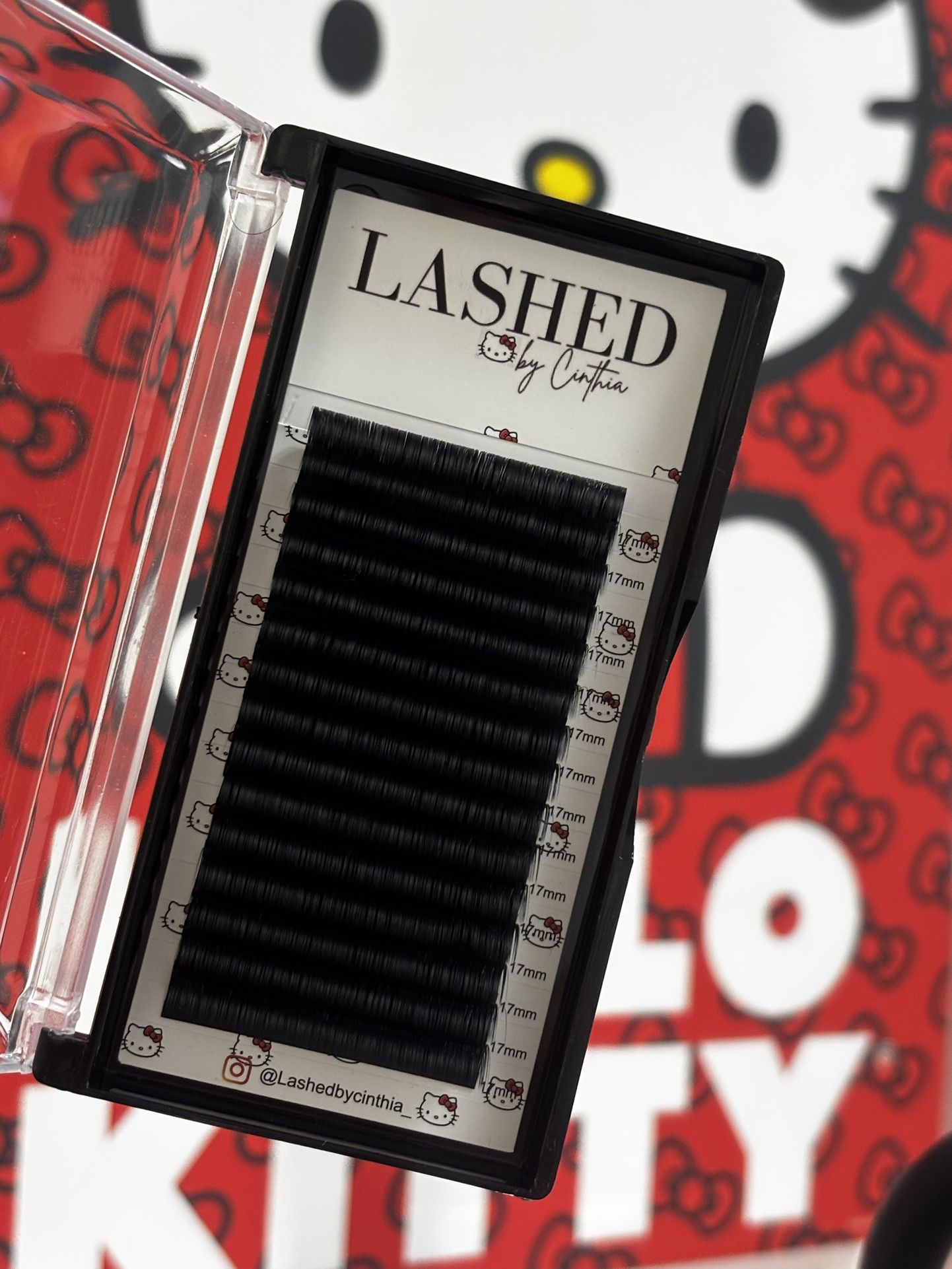 lash trays