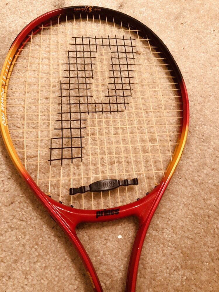tennis racquet