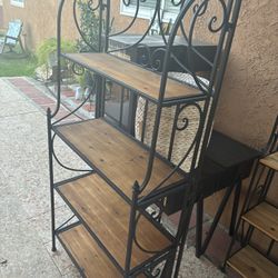 Beautiful Wooden Bakers Rack