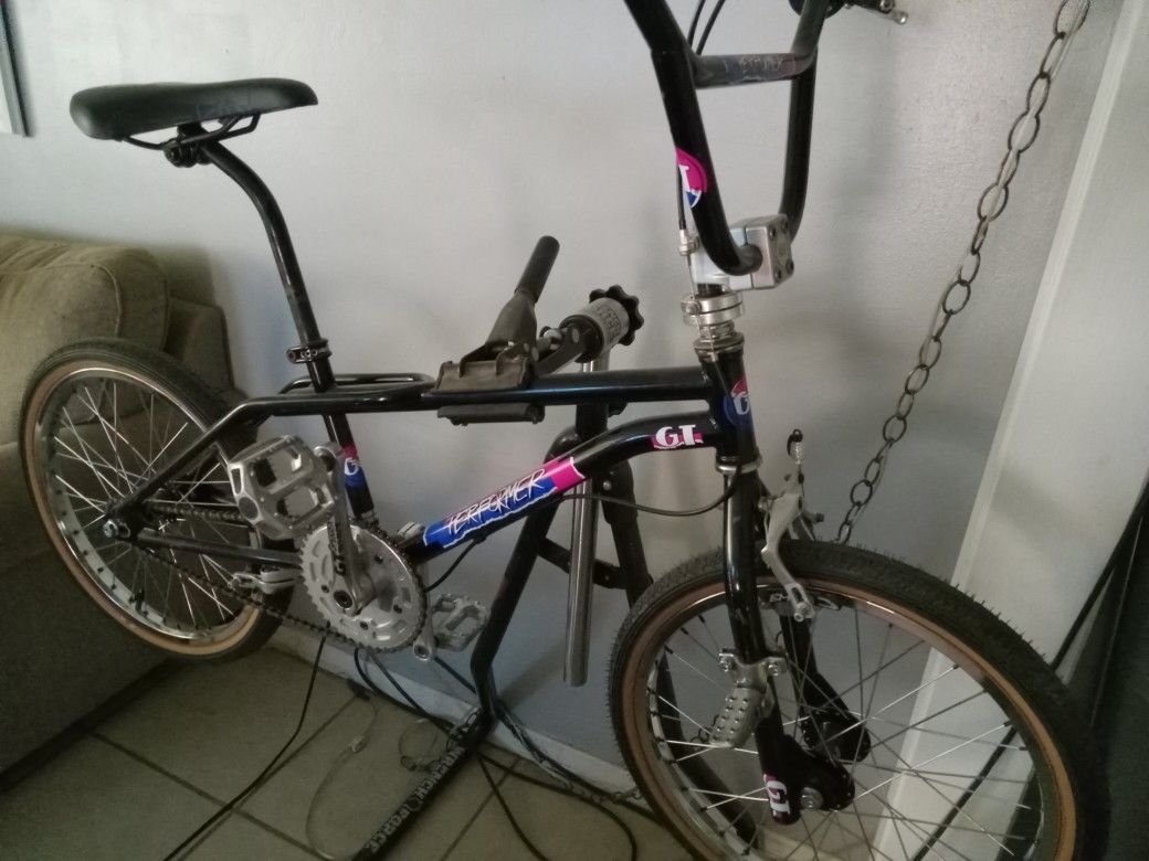 1988 GT FREESTYLE BICYCLE $1,400