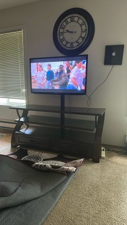 Samsung tv And Tv Stand