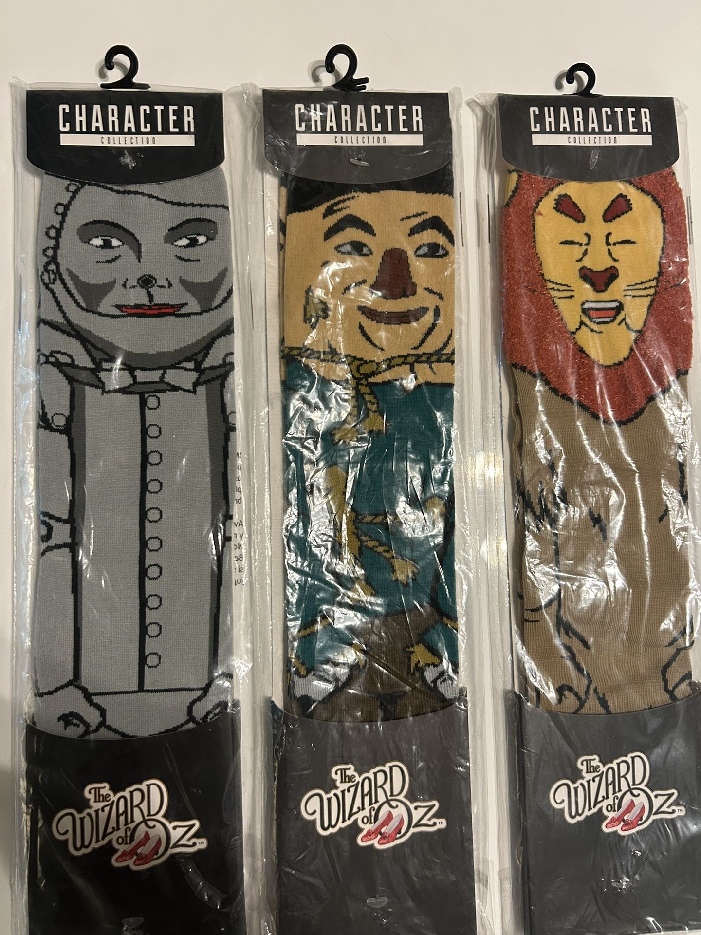 The Wizard Of Oz Character Collection Socks Tin Man Scarecrow Lion NEW!! 