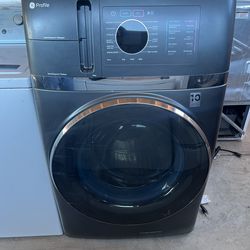 Profile washer and dryer combo