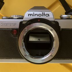 Minolta XG7 35mm SLR Film Camera /needs Battery Door