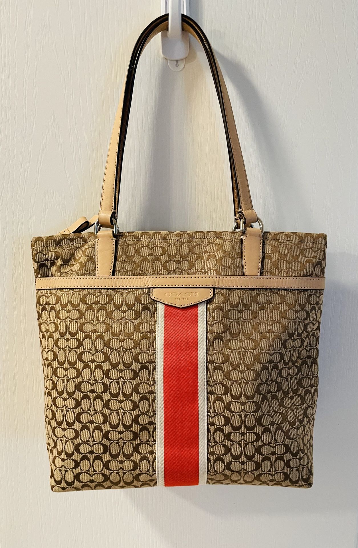 Vintage signature canvas Coach logo tote handbag