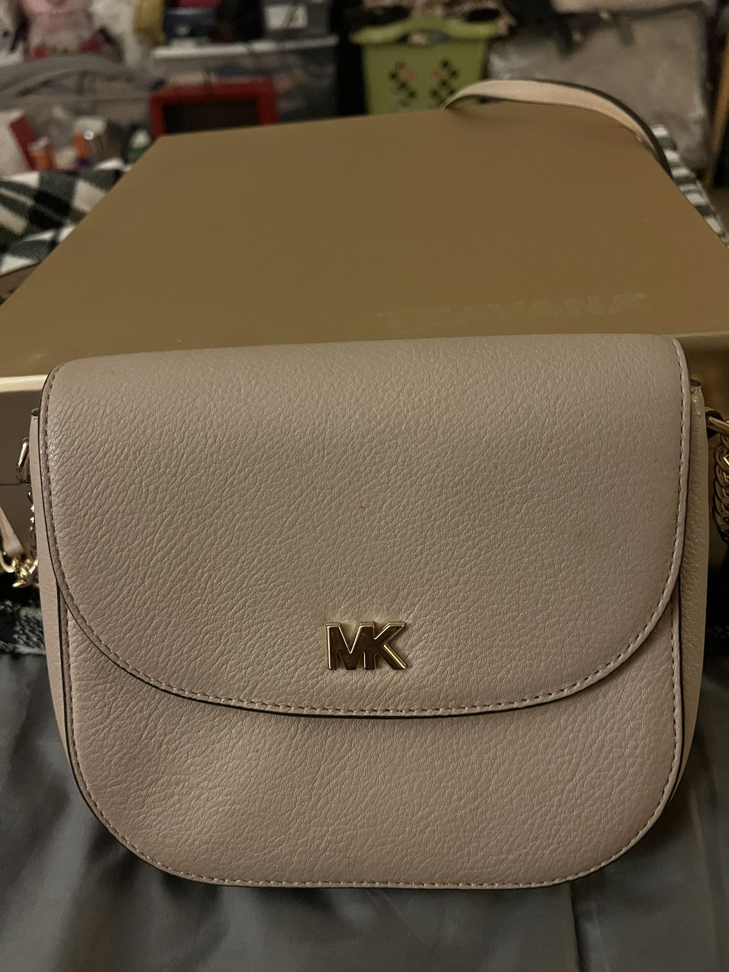 Michael Kors Crossbody Bag