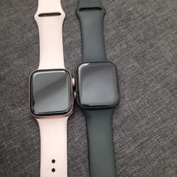 Series 6 Apple Watches 